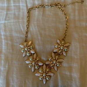 Statement necklace